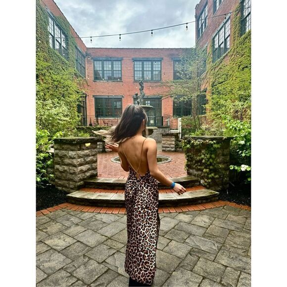 Cheetah backless gold chain size xs - Picture 1 of 2